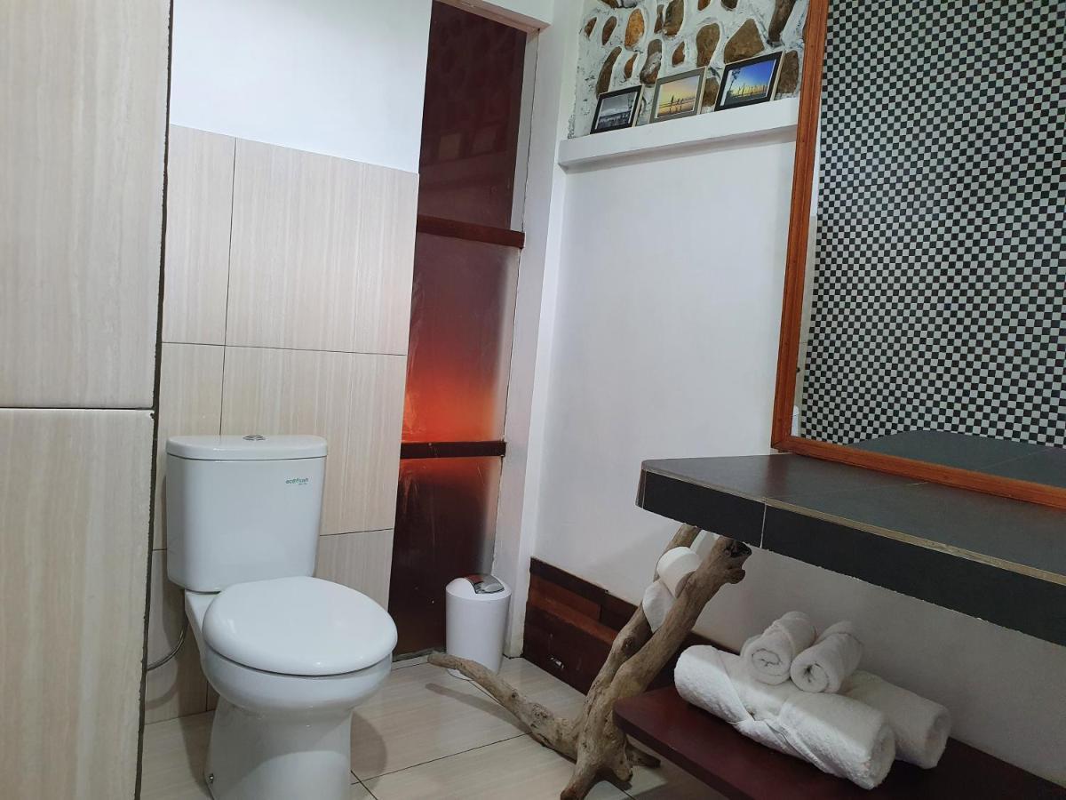 Amban Beach House Manokwari Extérieur photo