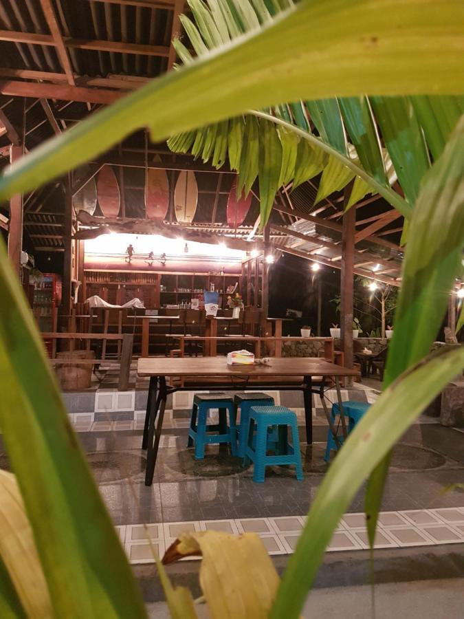 Amban Beach House Manokwari Extérieur photo